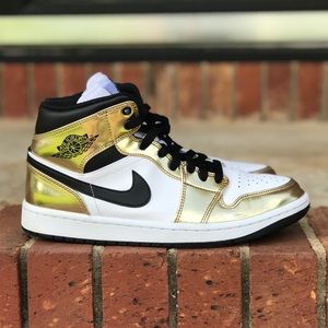 Air Jordan 1 Metallic Gold (2020) Size 8